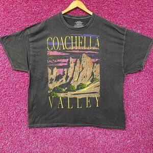 Coachella Valley Vintage-Style Graphic Design T-Shirt 2XL